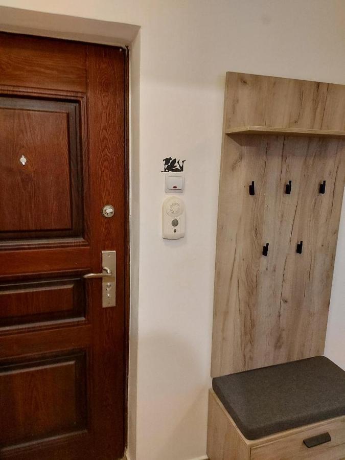 Apartamento Garsoniera Magda Deva Exterior foto